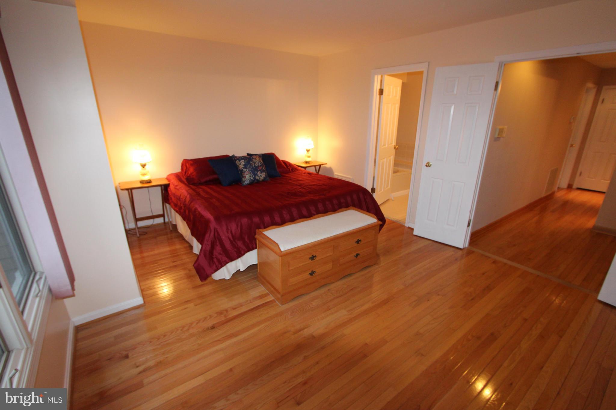 5215 Columbia Road, Unit 660 Columbia, MD 21044 - Photo 12 of 29 Bedroom (Master) - hardwood floors