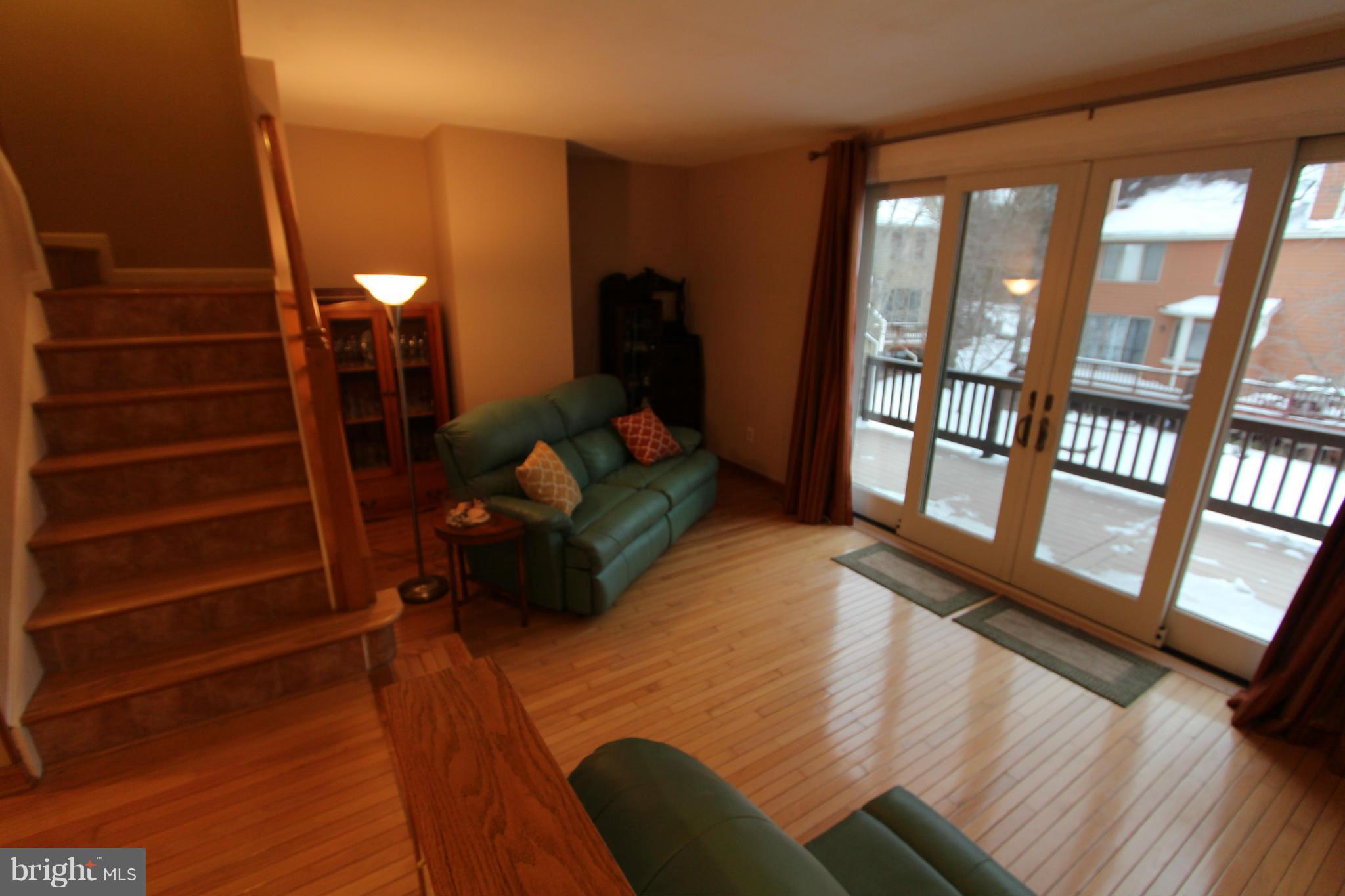 5215 Columbia Road, Unit 660 Columbia, MD 21044 - Photo 8 of 29 Living Room - Left side - hardwood floors