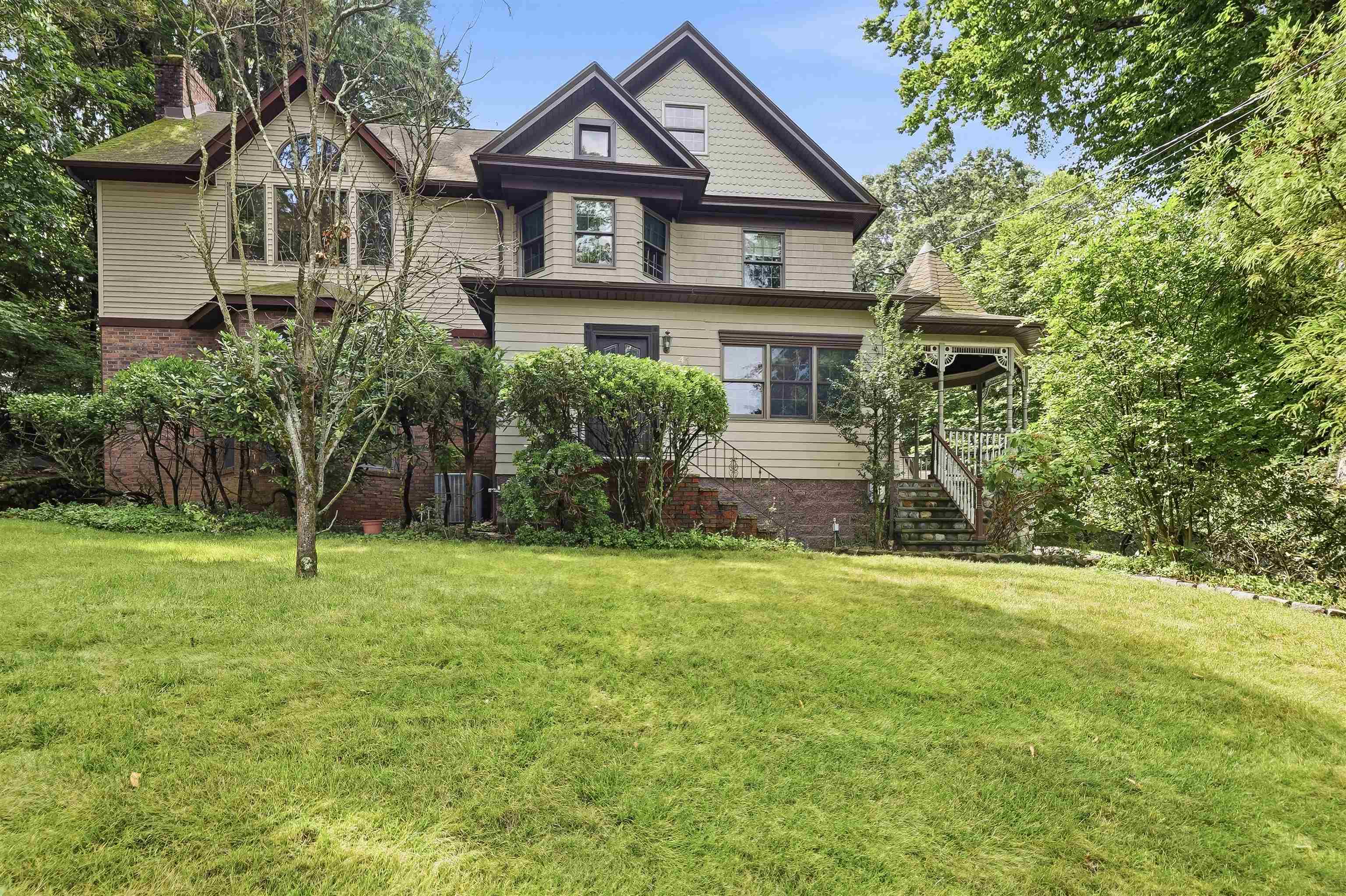 41 Crest Road Hillsdale, NJ 07642 - Photo 43 of 44 Gallery Image 43