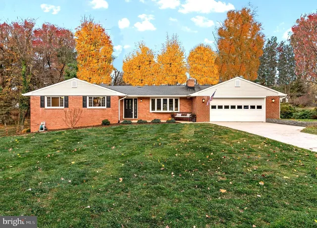 $675,000 | 10774 West Crestview Lane, Laurel, MD 20723