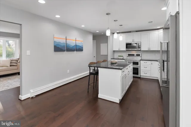 $675,000 | 10774 West Crestview Lane, Laurel, MD 20723