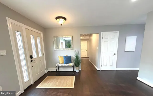 $675,000 | 10774 West Crestview Lane, Laurel, MD 20723