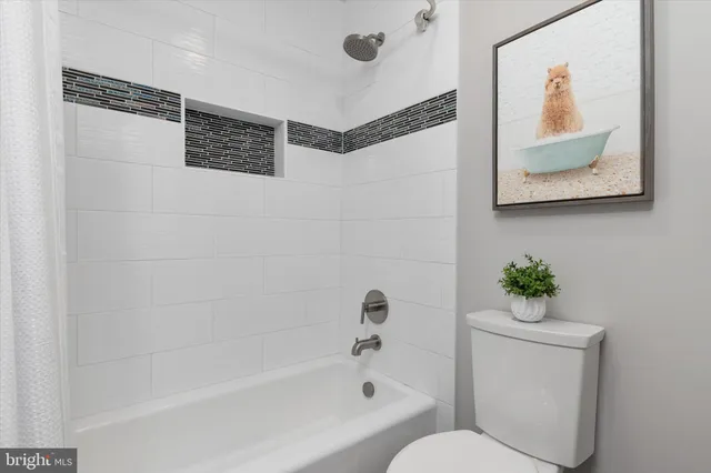 $675,000 | 10774 West Crestview Lane, Laurel, MD 20723