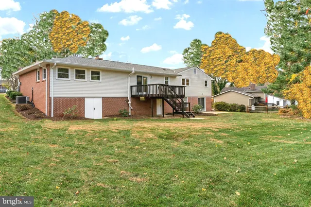 $675,000 | 10774 West Crestview Lane, Laurel, MD 20723