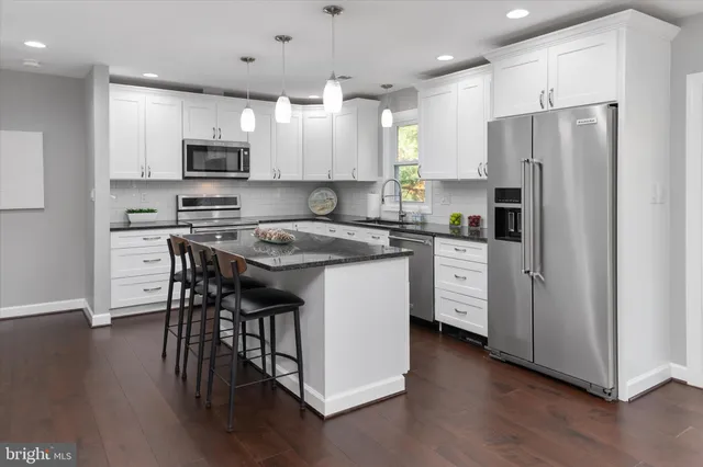 $675,000 | 10774 West Crestview Lane, Laurel, MD 20723