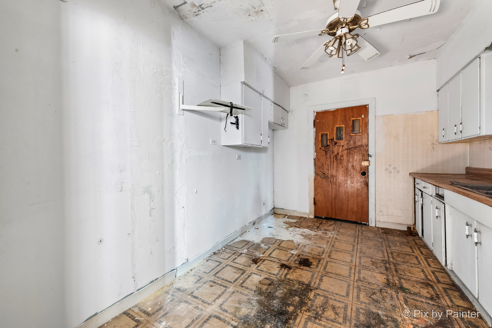 9439 South Racine Avenue Chicago, IL 60620 - Photo 13 of 38