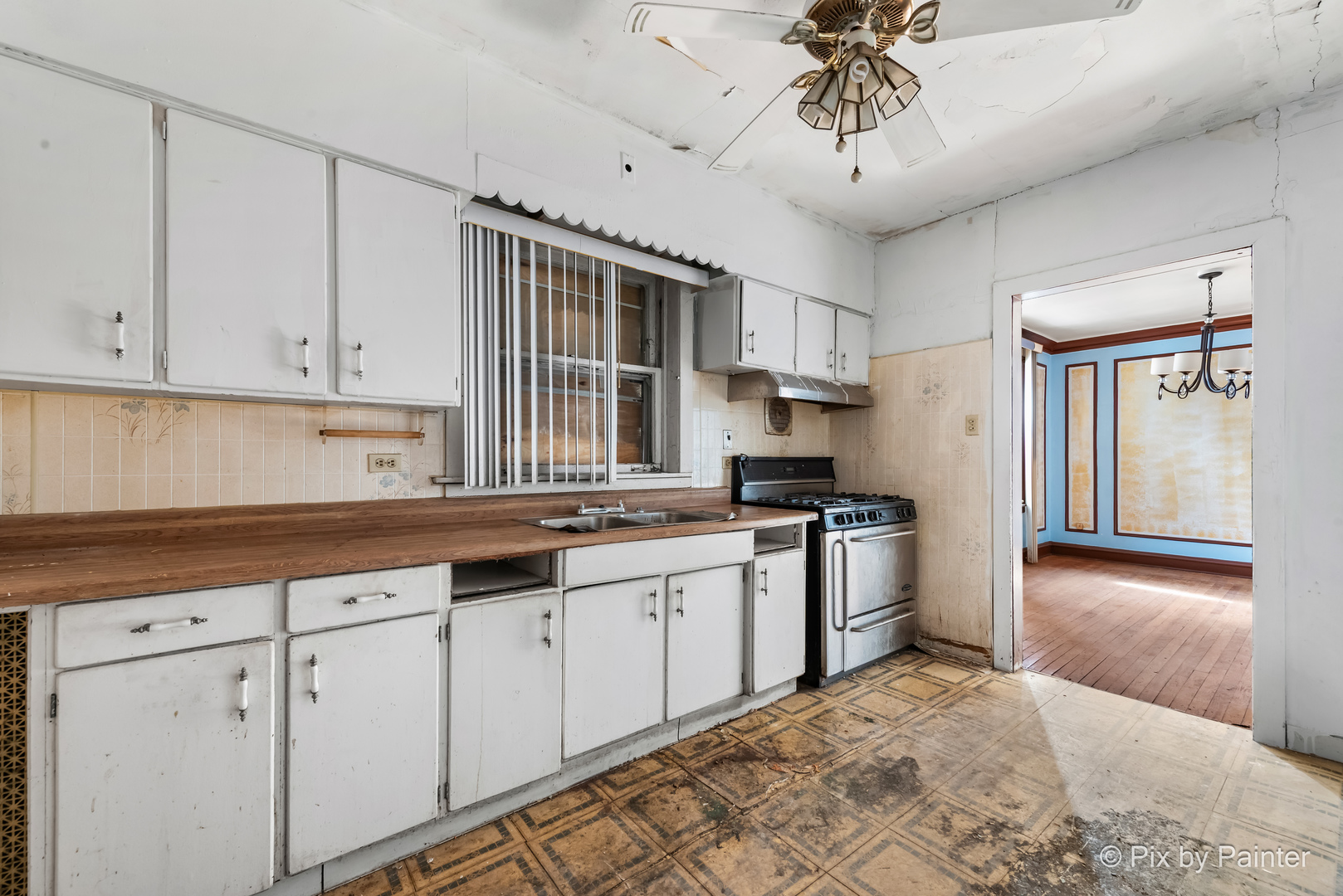 9439 South Racine Avenue Chicago, IL 60620 - Photo 14 of 38