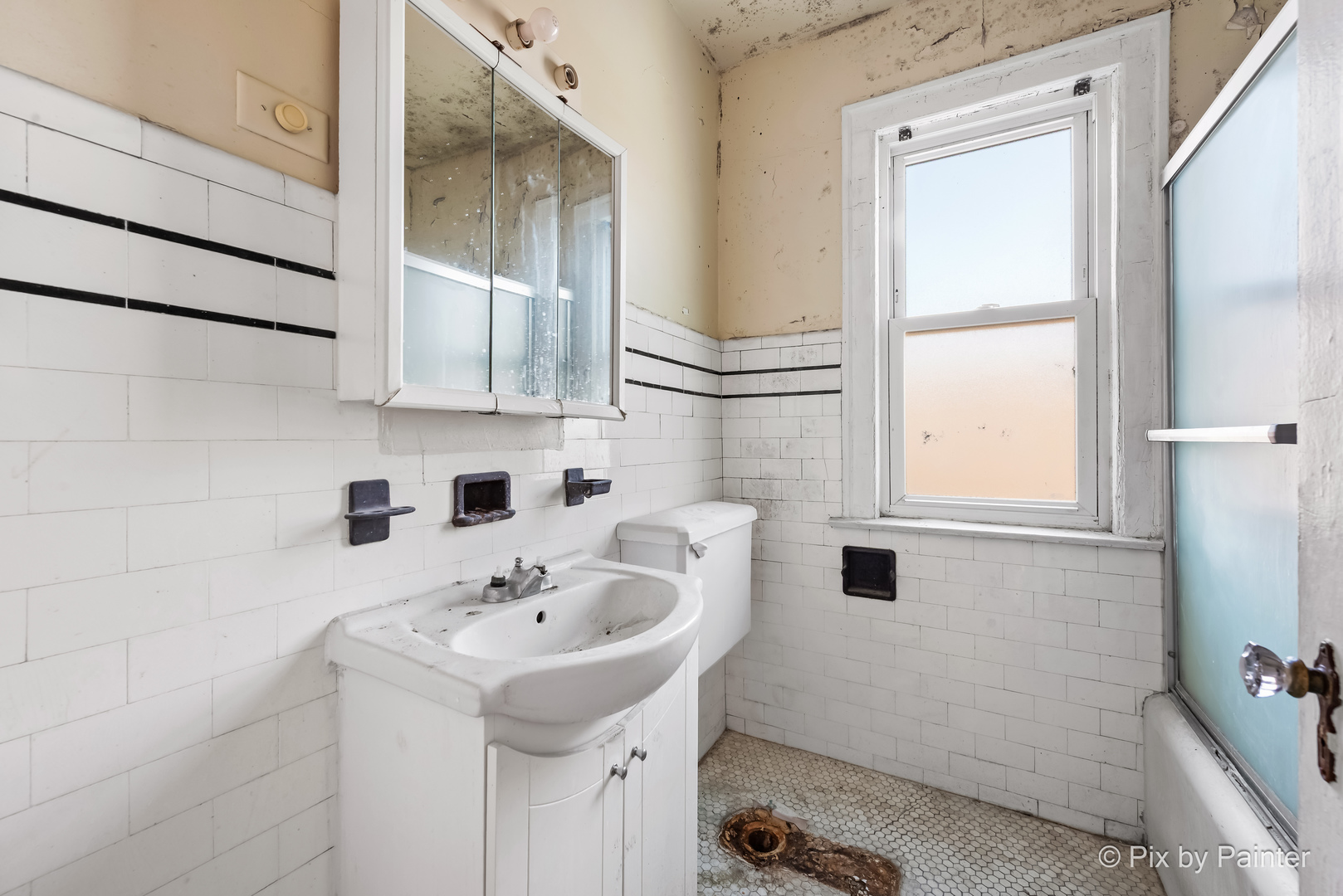 9439 South Racine Avenue Chicago, IL 60620 - Photo 19 of 38