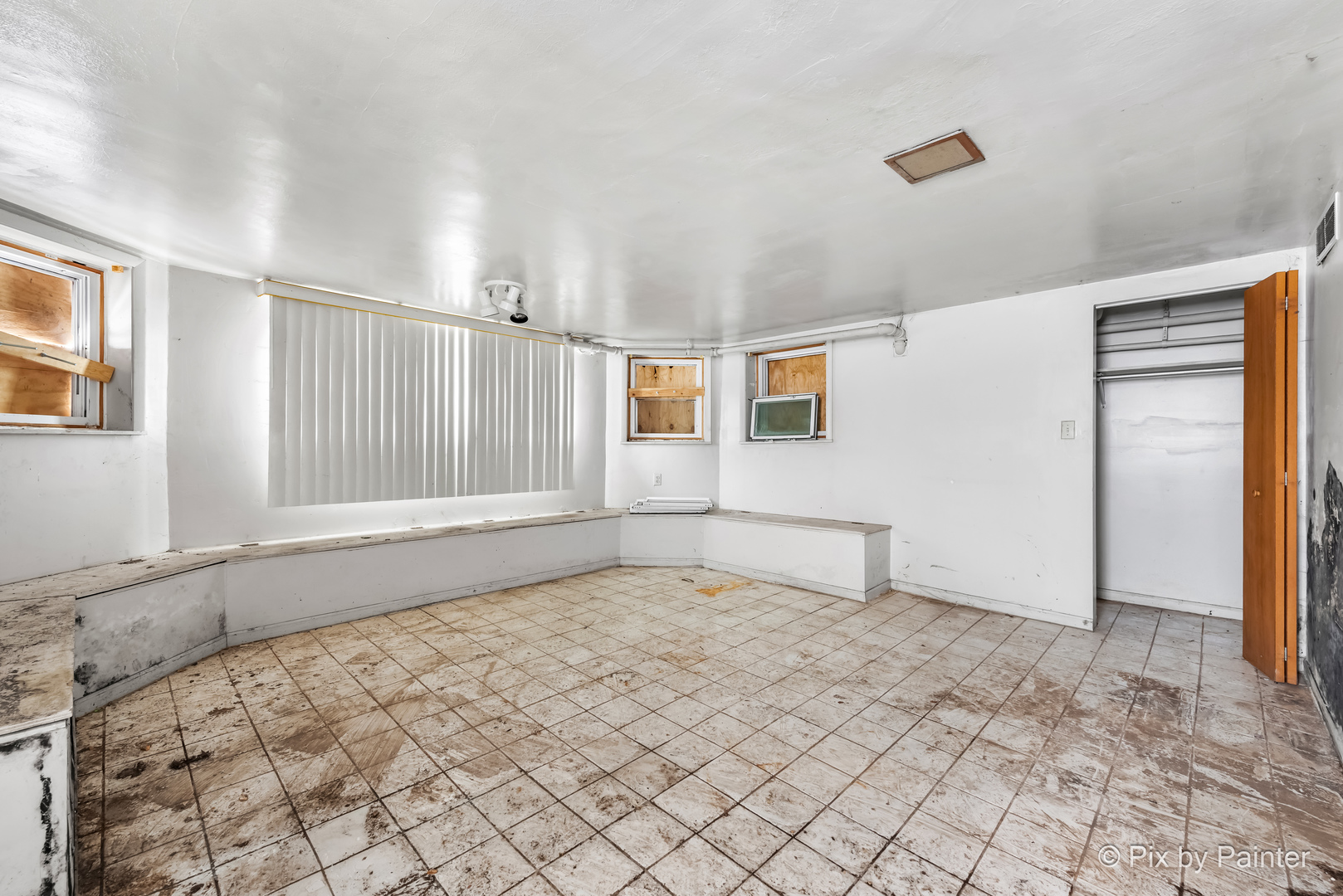 9439 South Racine Avenue Chicago, IL 60620 - Photo 28 of 38