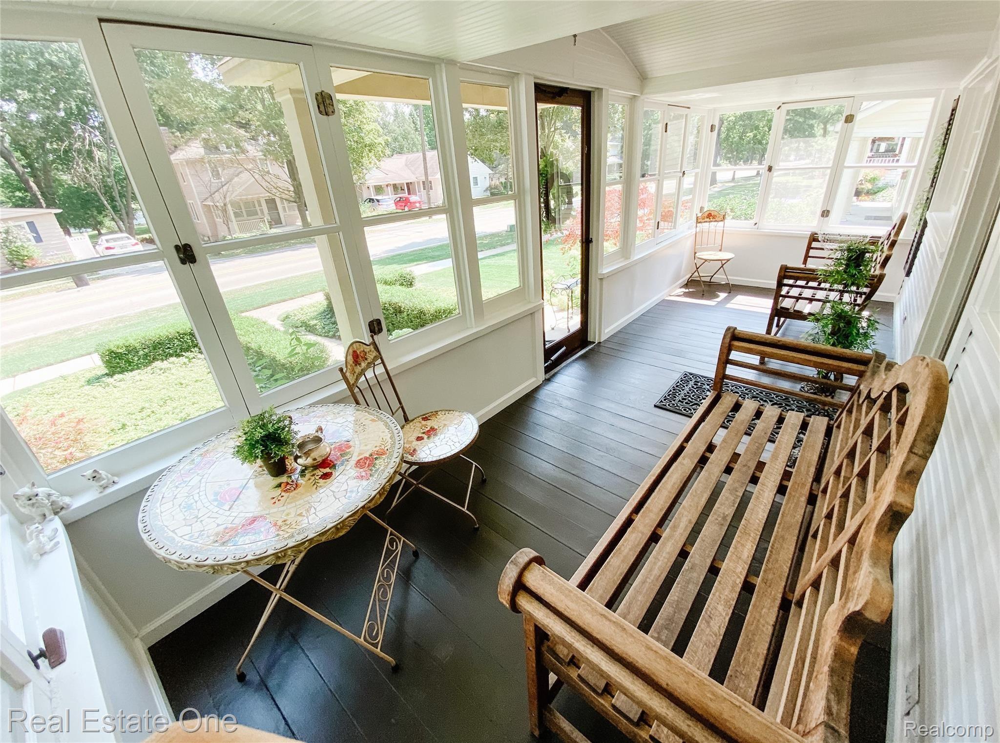 129 North Holcomb Road Clarkston, MI 48346 - Photo 10 of 33 10A.jpg