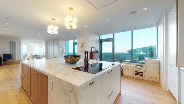 $11,000,000 | 2 Avery Street, Unit PH2A, Boston, MA 02111