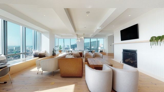 $11,000,000 | 2 Avery Street, Unit PH2A, Boston, MA 02111