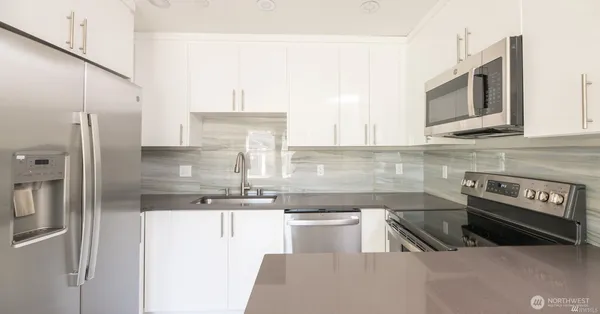 $2,650 | 4771 100th Street Northeast, Unit 101, Marysville, WA 98270