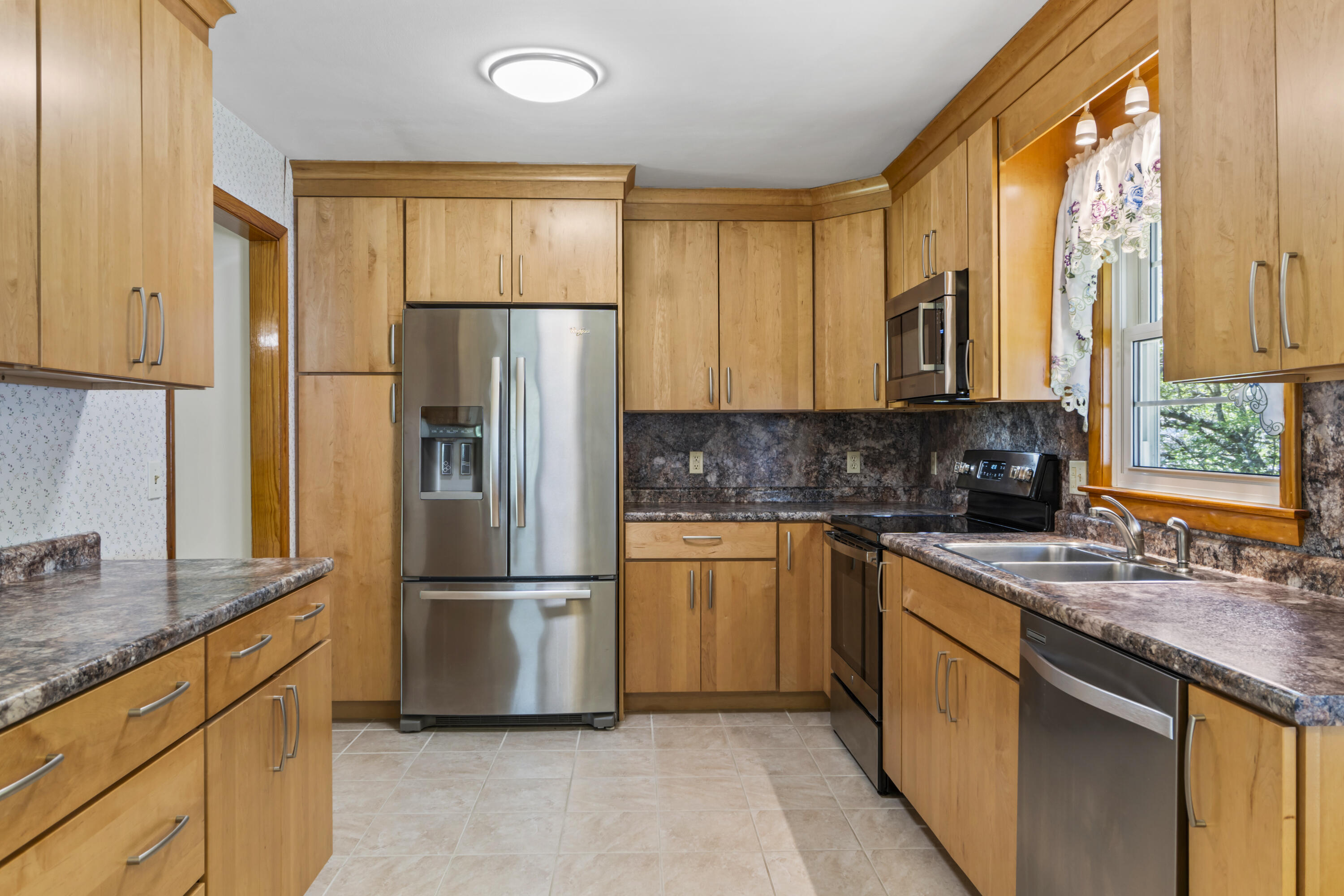 232 Augusta Road Topsham, ME 04086 - Photo 21 of 59 232 Augusta Rd_0125