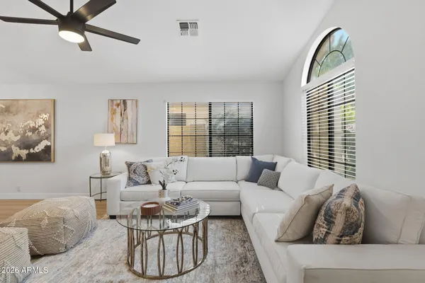 $459,900 | 926 East Hearne Way, Gilbert, AZ 85234