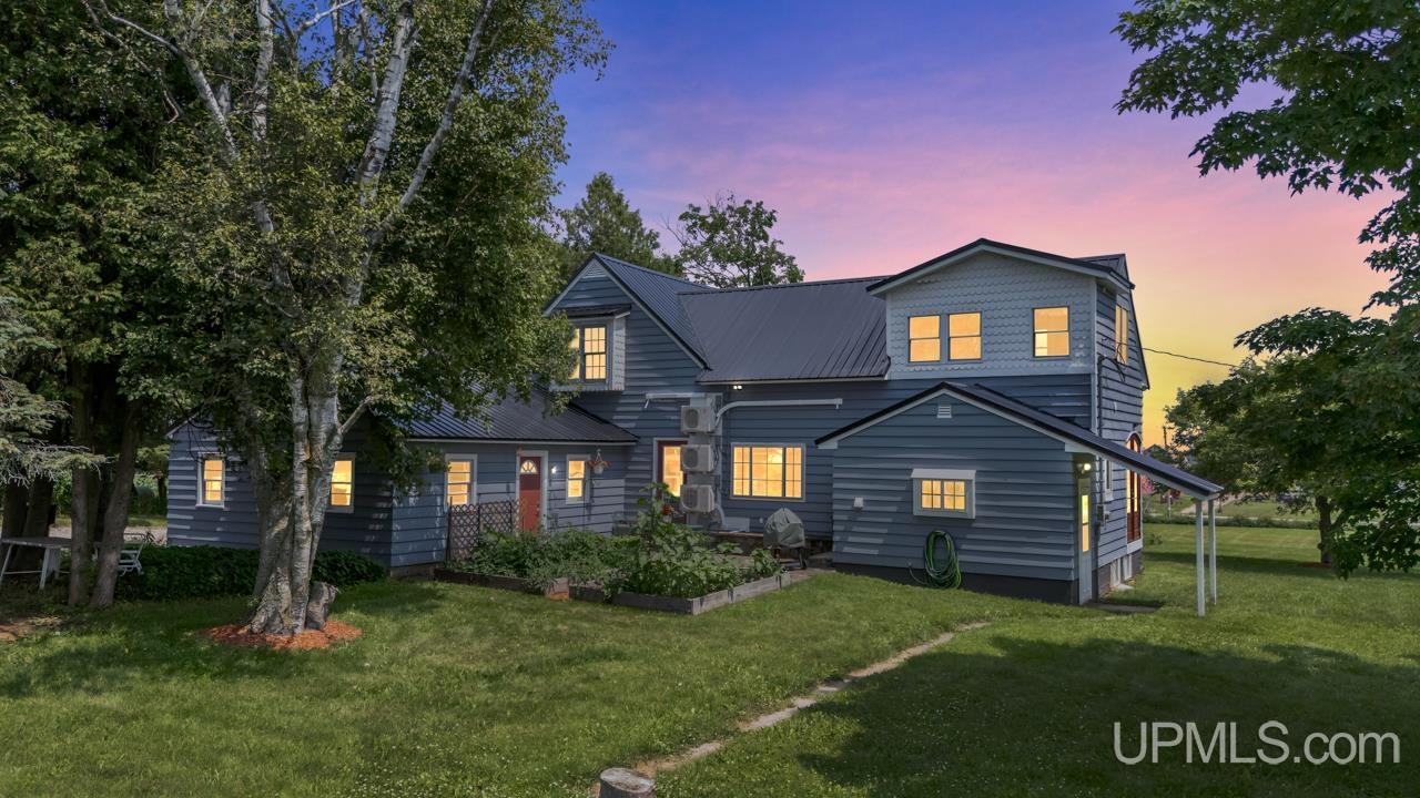 3143 D Road Bark River, MI 49807 - Photo 2 of 45