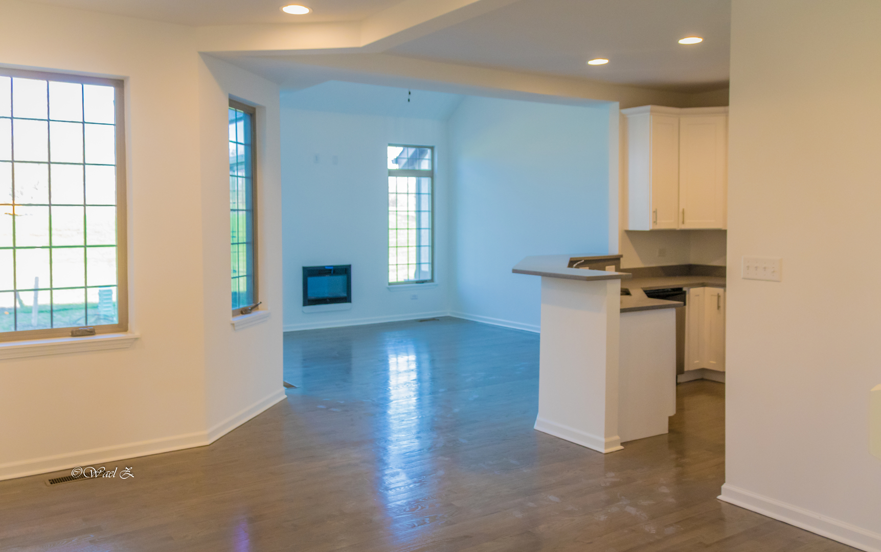 12728 Wild Rye Court, Unit B Plainfield, IL 60585 - Photo 4 of 21 an entryway and livingroom with furniture