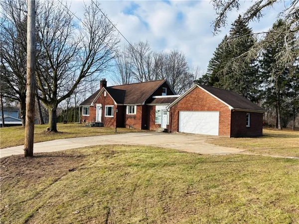 $250,000 | 533 Gillett Road, Ogden, NY 14559