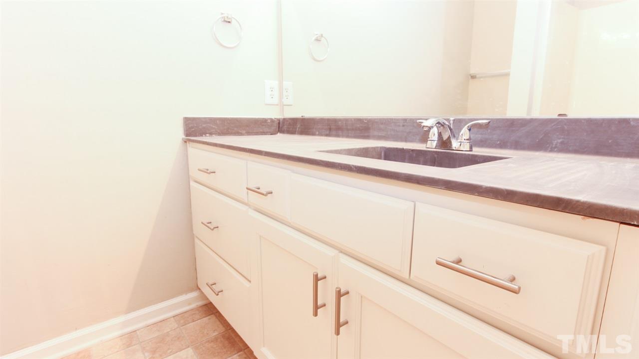 2961 Faversham Place Raleigh, NC 27604 - Photo 12 of 13 Gallery Image 12