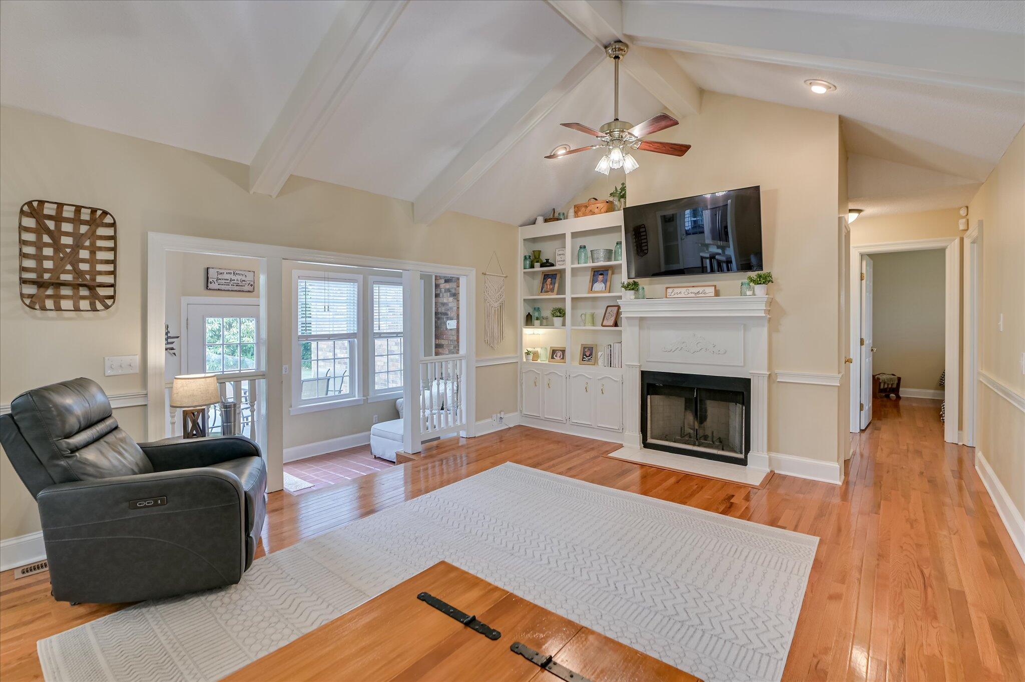 441 Vaughn Road Augusta, GA 30907 - Photo 5 of 34 Great Room w/Fireplace