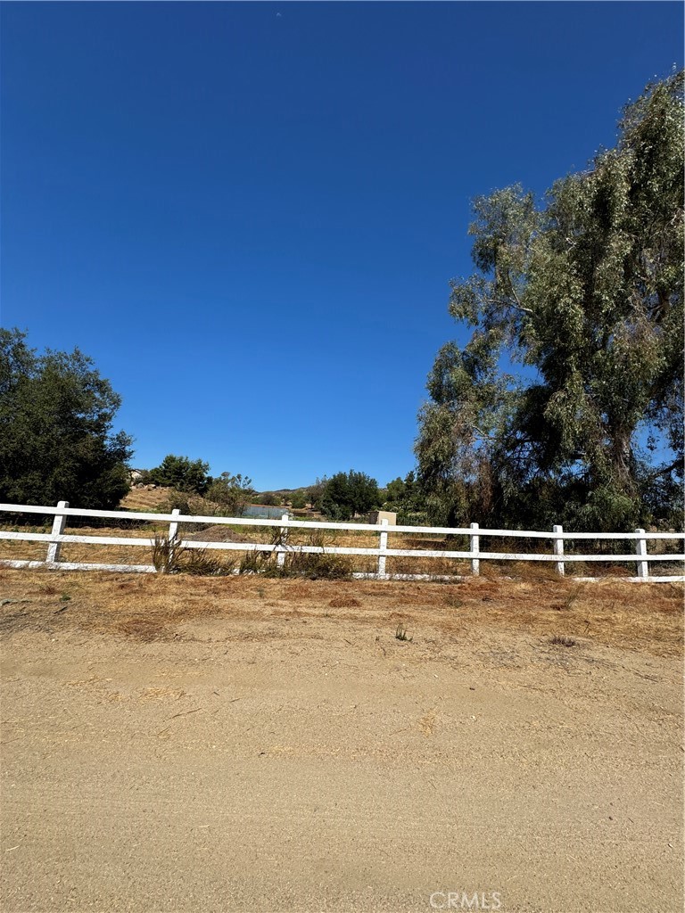35385 Twin Willow Road Murrieta, CA 92563 - Photo 10 of 12 a view of a swimming pool and an outdoor space