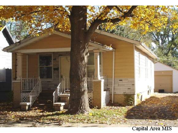 2208 South 14th Street Springfield, IL 62703 - Photo 1 of 9