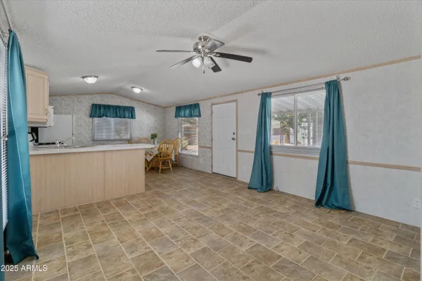 $22,500 | 201 South Greenfield Road, Unit 118, Mesa, AZ 85206