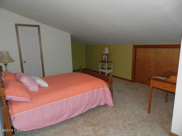 2105 Steele Road Bushkill, PA 18324 - Photo 24 of 59 Gallery Image 24