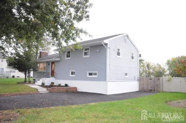 $624,999 | 9 Water Street, Piscataway, NJ 08854