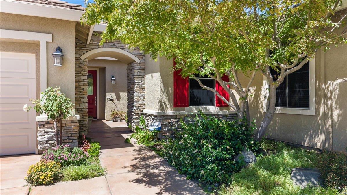 1751 Daniel Drive Ripon, CA 95366 - Photo 5 of 57