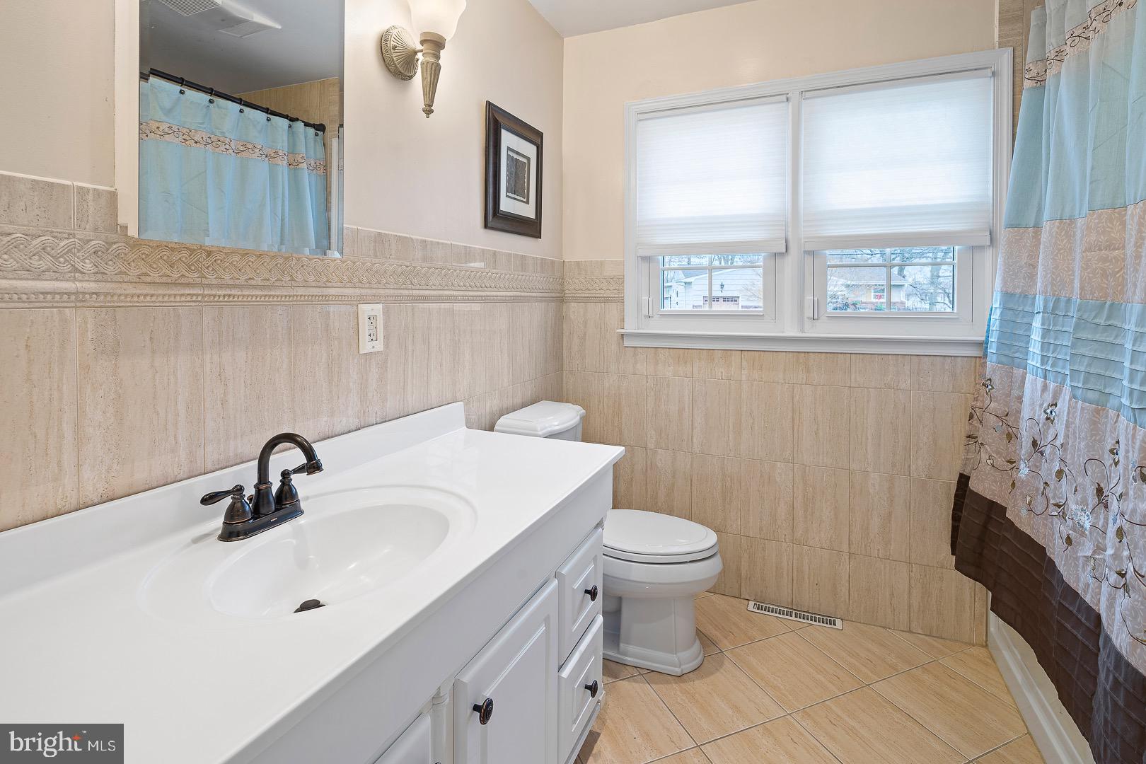 45 Pasadena Drive Hamilton, NJ 08619 - Photo 19 of 34 Updated 2nd full bath