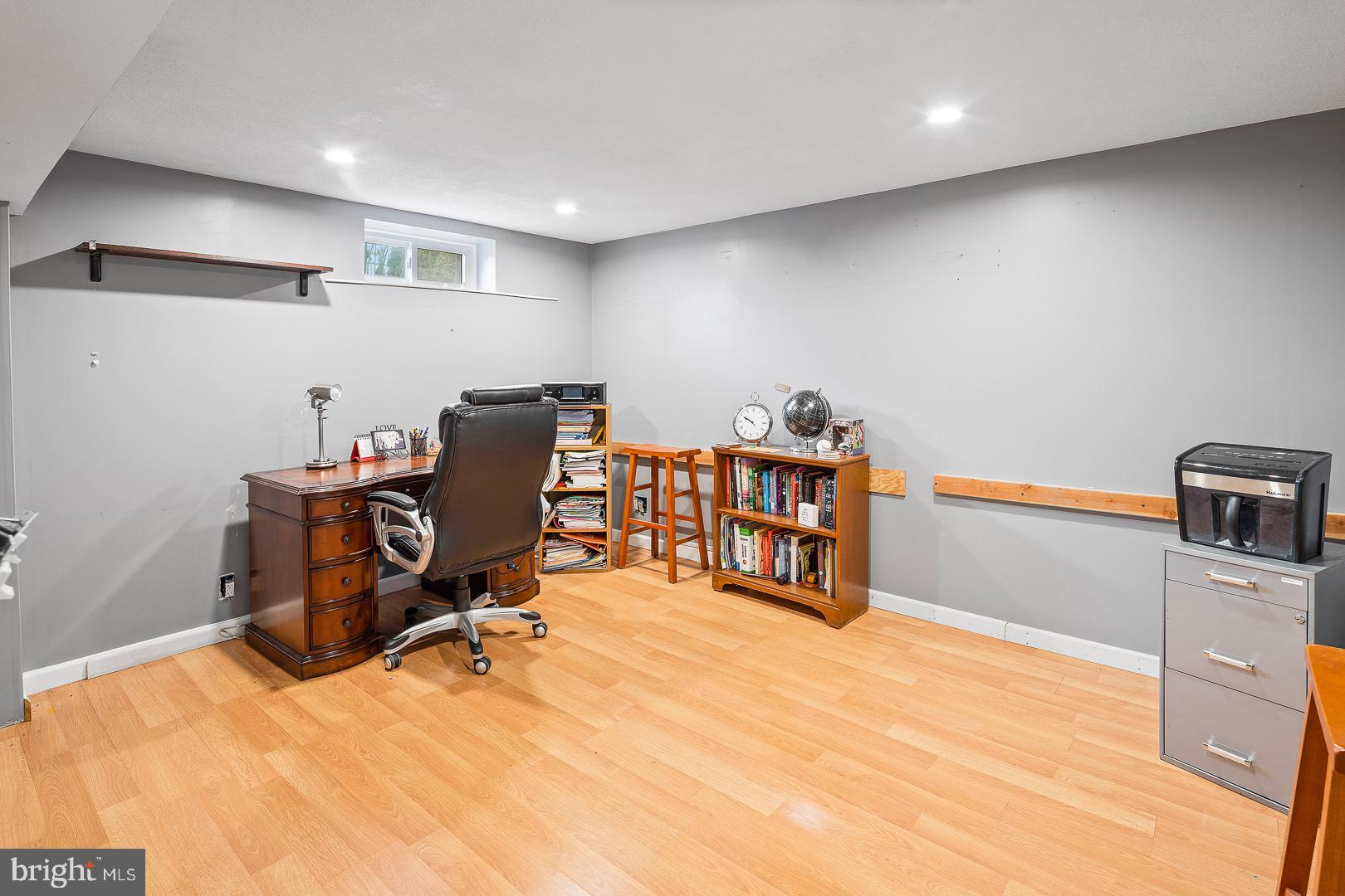 45 Pasadena Drive Hamilton, NJ 08619 - Photo 23 of 34 Lower level office space