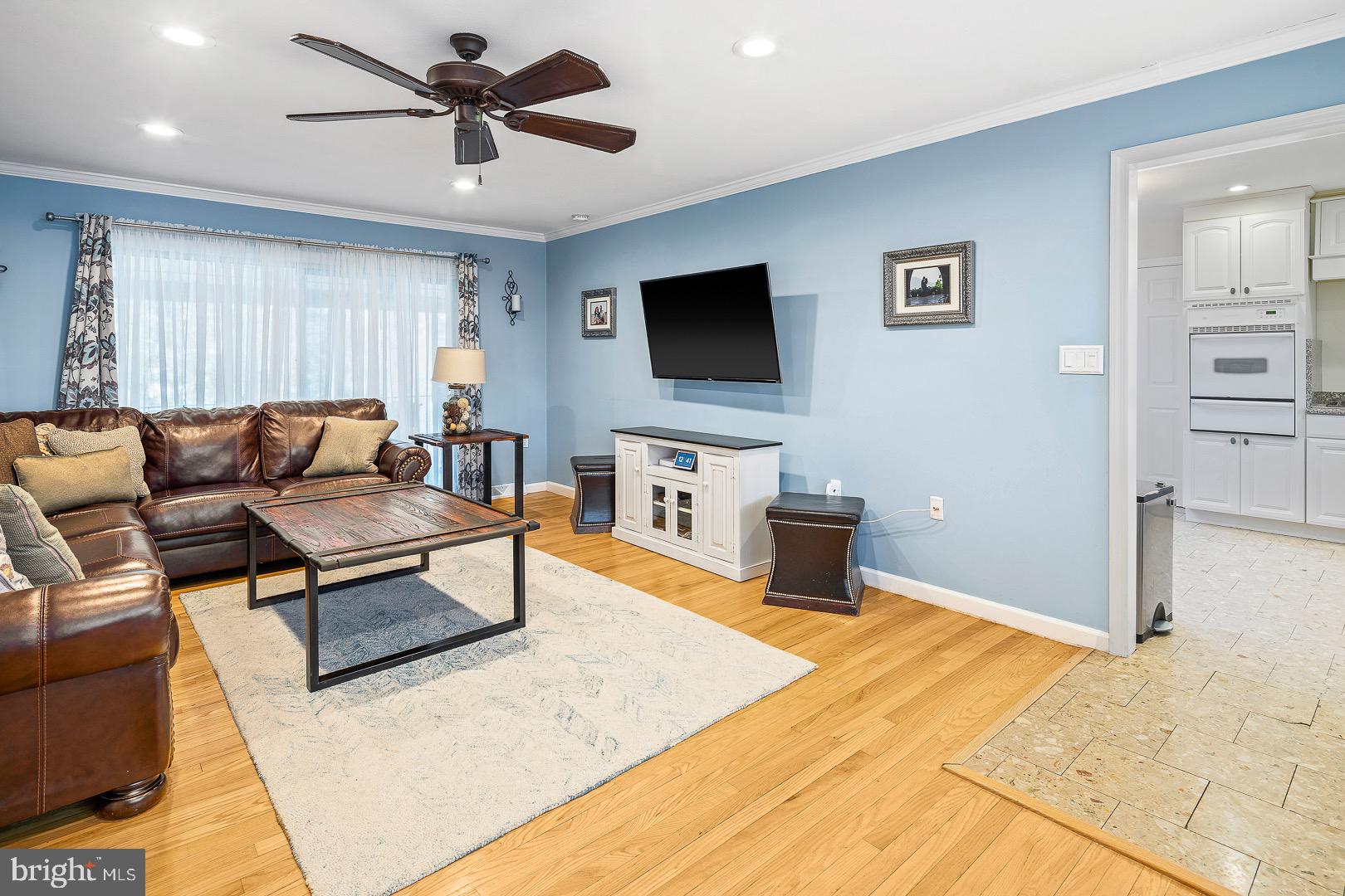 45 Pasadena Drive Hamilton, NJ 08619 - Photo 6 of 34