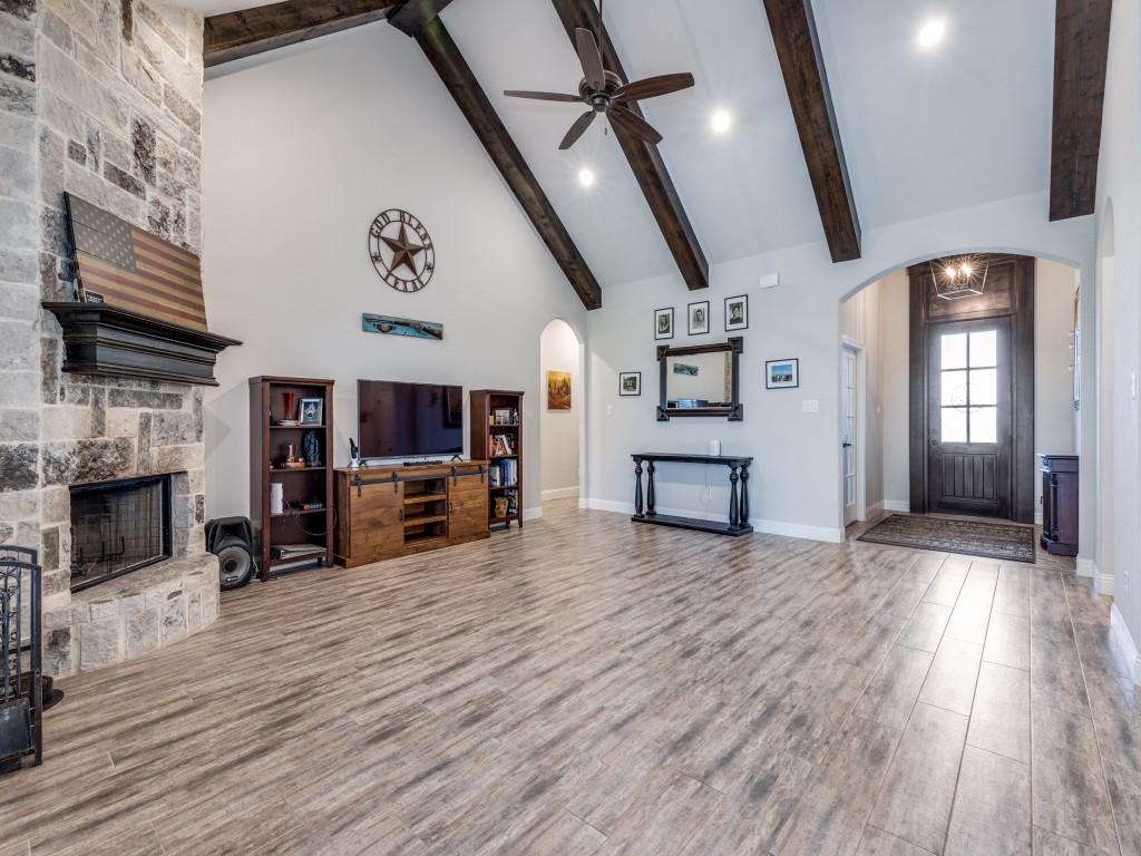 400 Christian Way Azle, TX 76020 - Photo 4 of 26