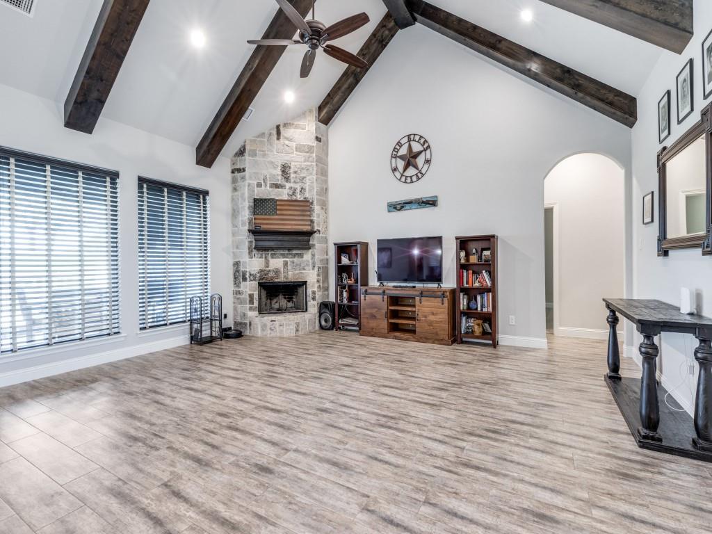 400 Christian Way Azle, TX 76020 - Photo 5 of 26