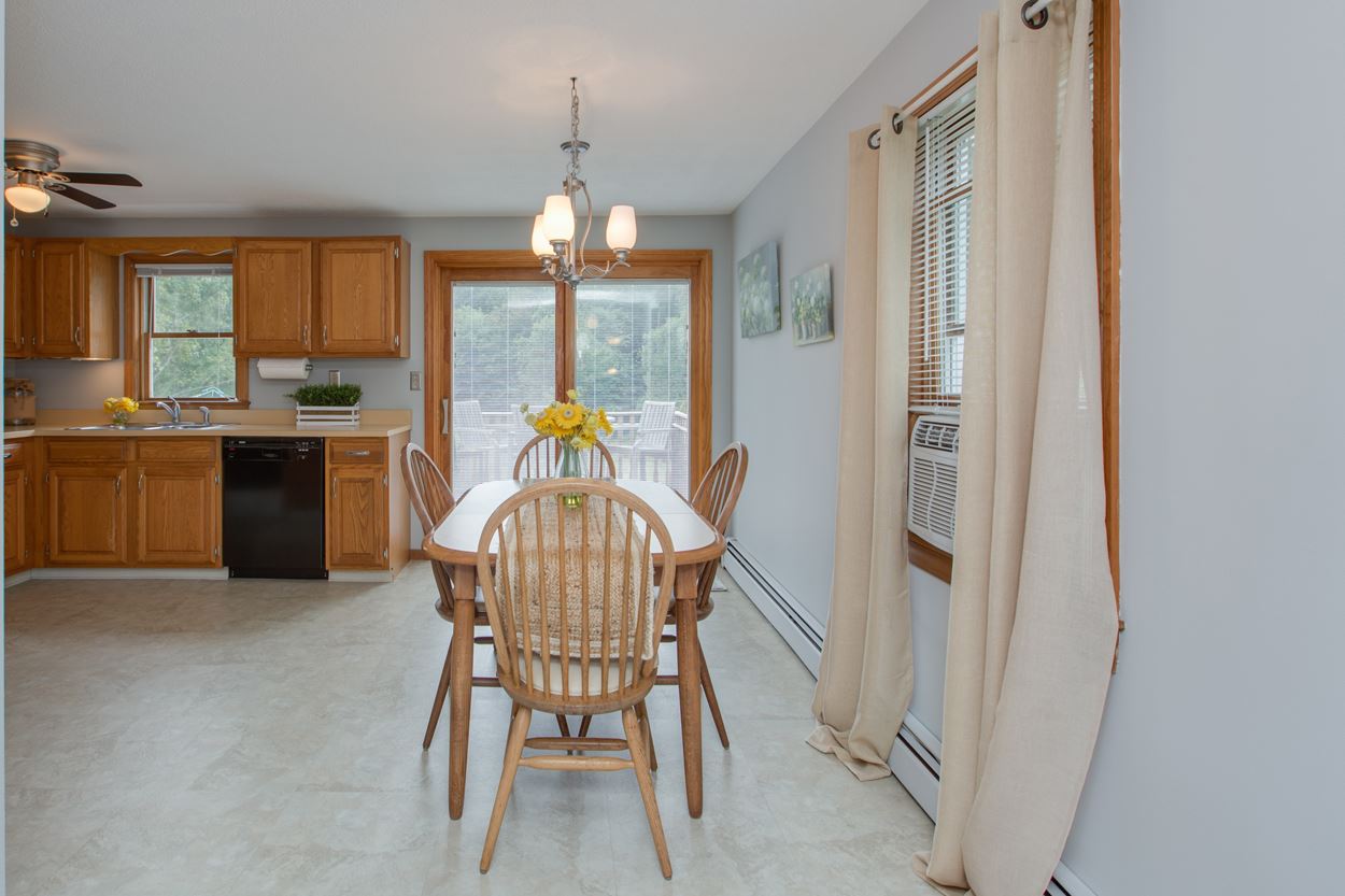 54 Kingston Road, Unit B Plaistow, NH 03865 - Photo 12 of 40 Gallery Image 12