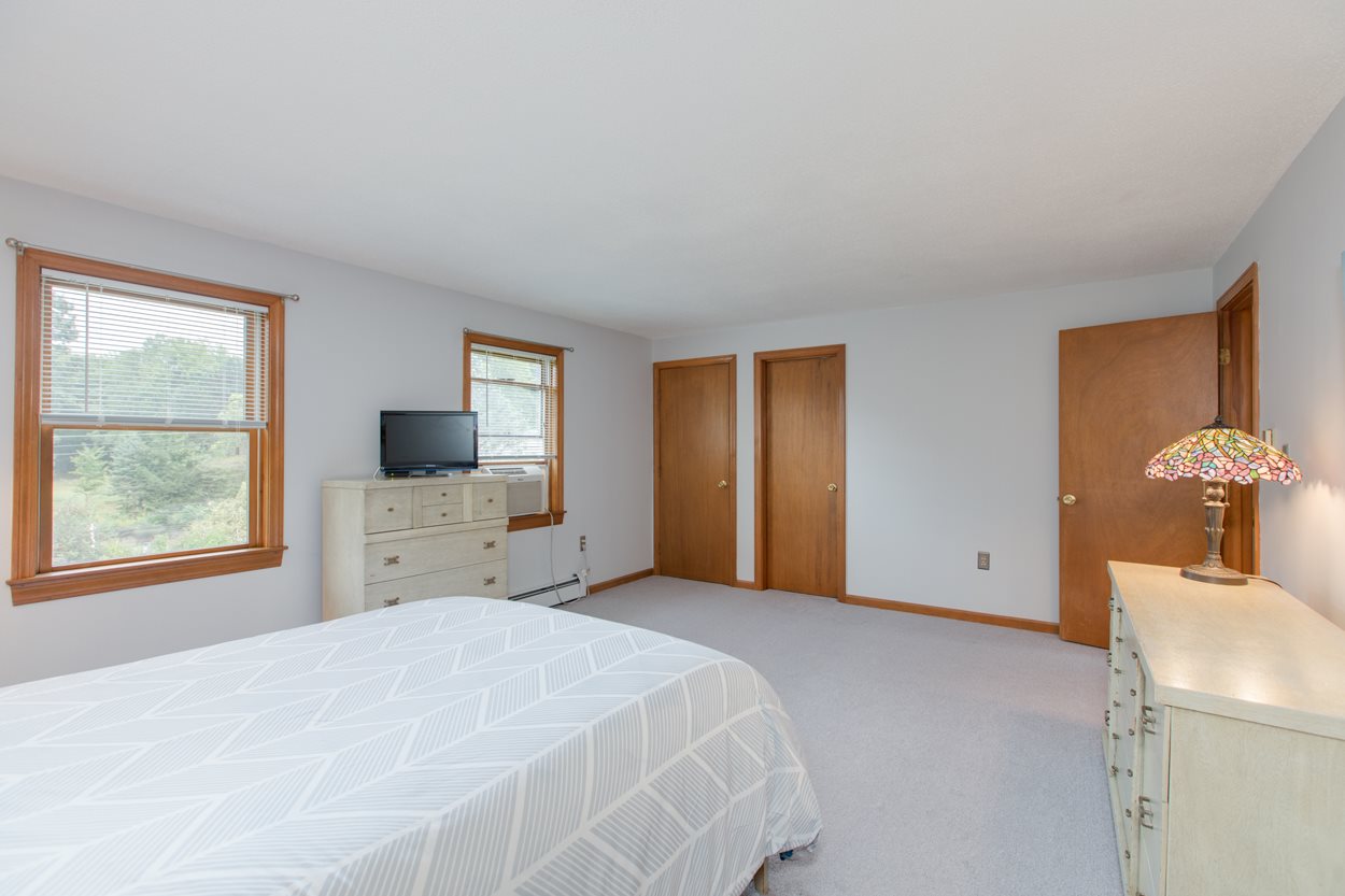 54 Kingston Road, Unit B Plaistow, NH 03865 - Photo 20 of 40 Gallery Image 20