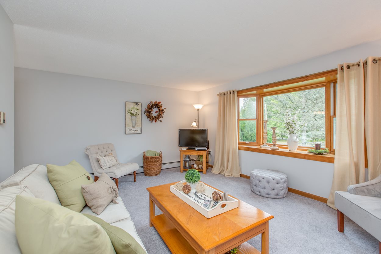 54 Kingston Road, Unit B Plaistow, NH 03865 - Photo 7 of 40 Gallery Image 7