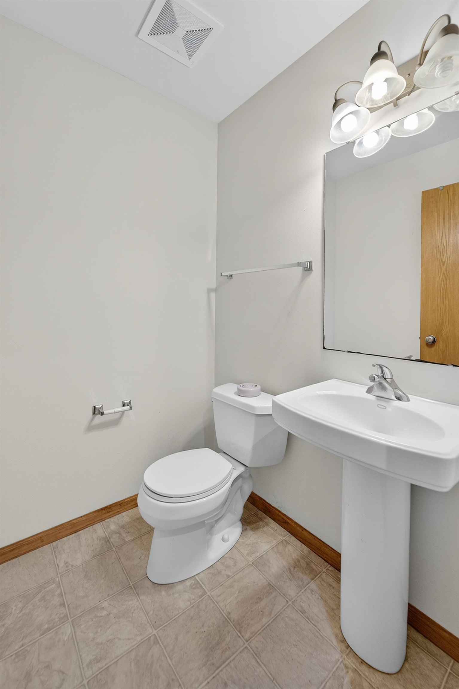 1077 Gas Light Sun Prairie, WI 53590 - Photo 18 of 50