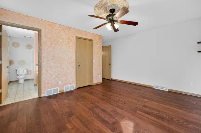 $430,000 | 1077 Gas Light, Sun Prairie, WI 53590