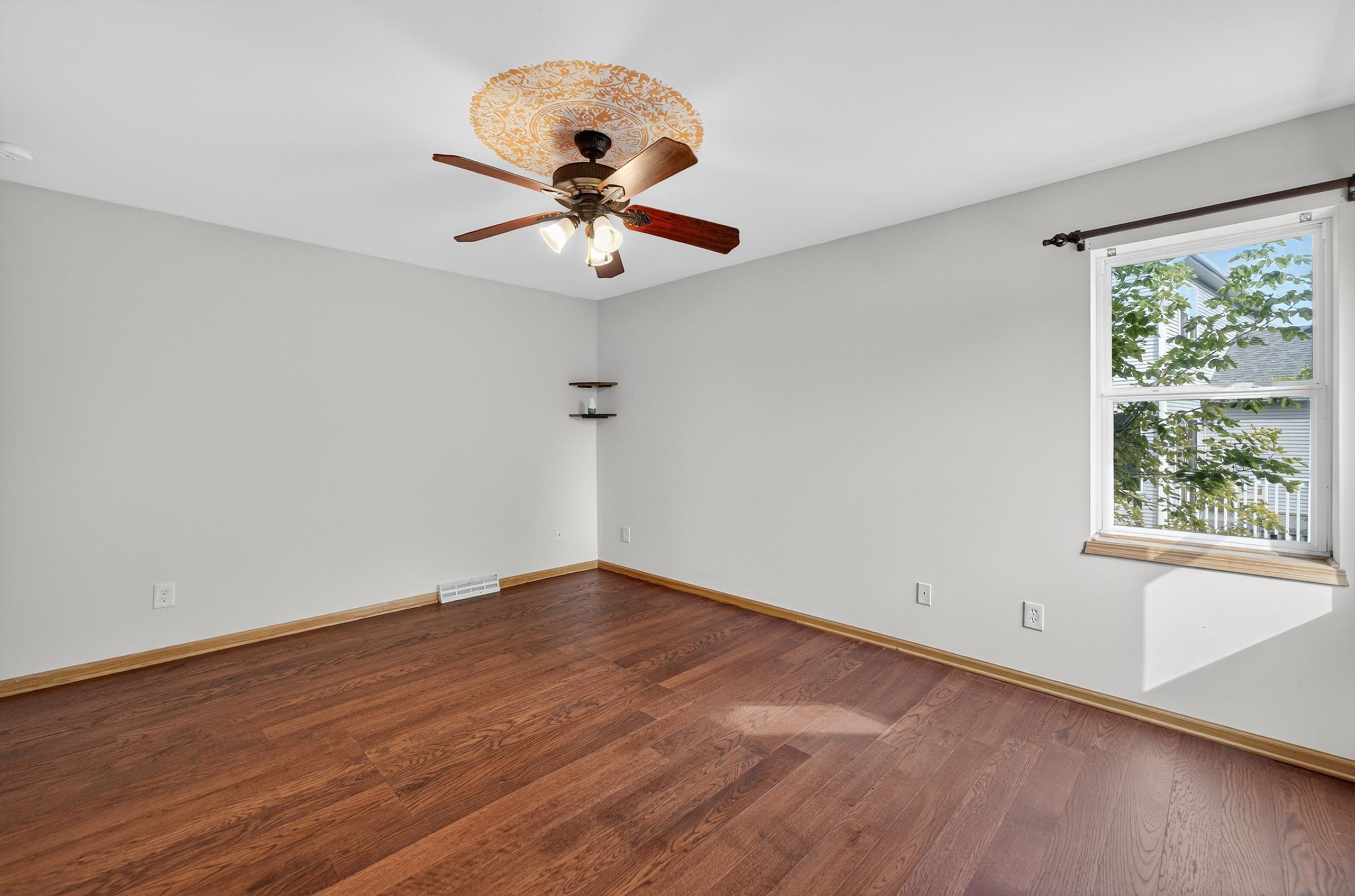 1077 Gas Light Sun Prairie, WI 53590 - Photo 22 of 50