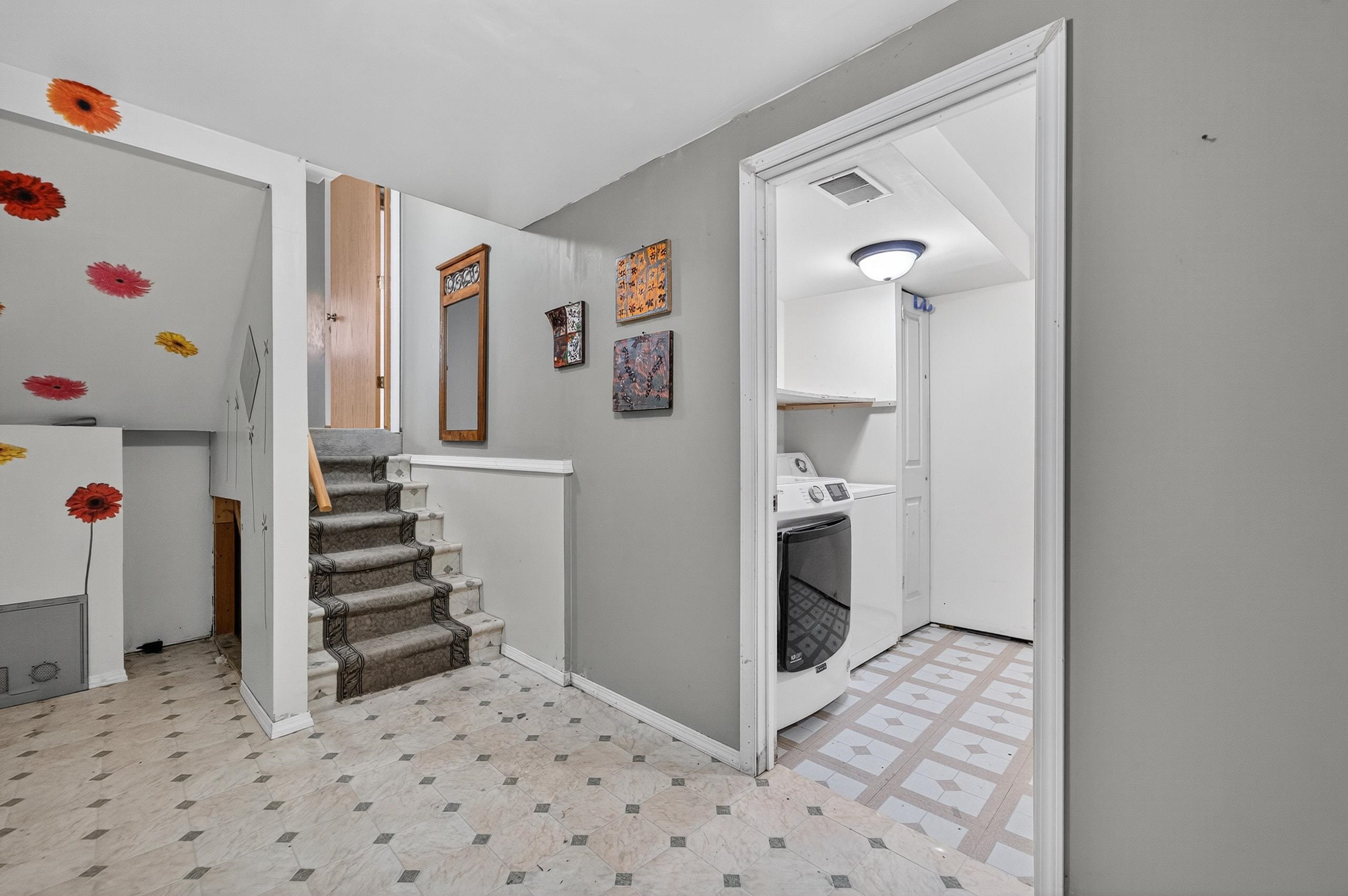 1077 Gas Light Sun Prairie, WI 53590 - Photo 32 of 50