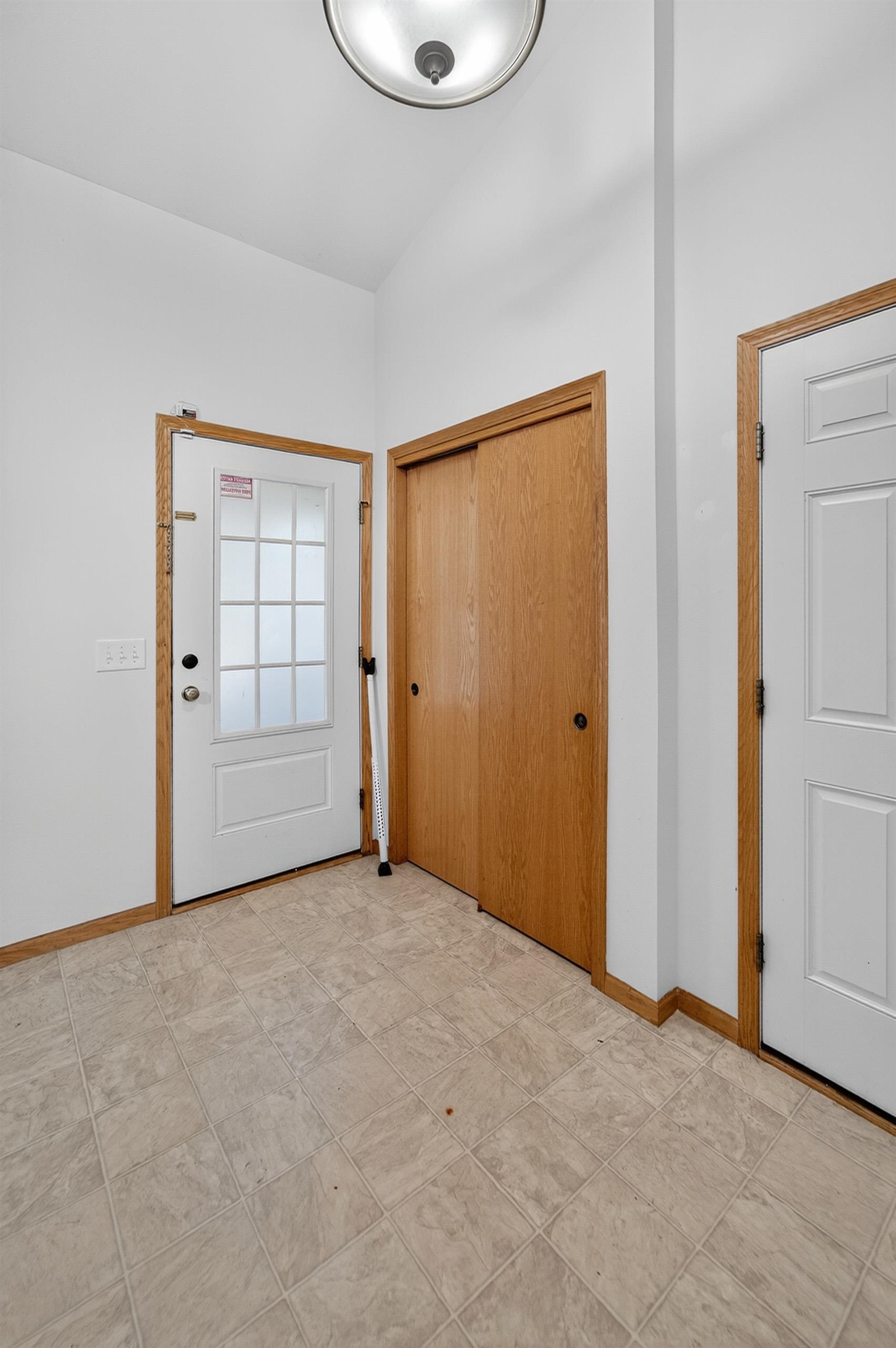 1077 Gas Light Sun Prairie, WI 53590 - Photo 4 of 50