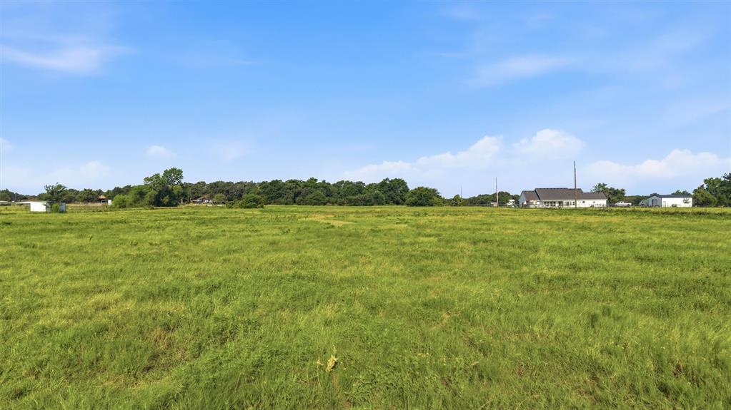 1614 West Line Road Whitesboro, TX 76273 - Photo 16 of 34 Gallery Image 16