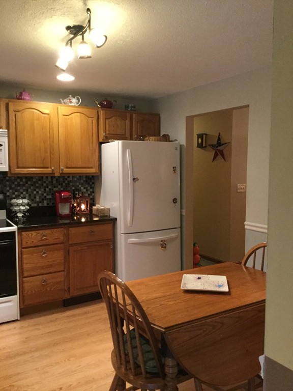 94 Mason Road Northbridge, MA 01588 - Photo 10 of 30