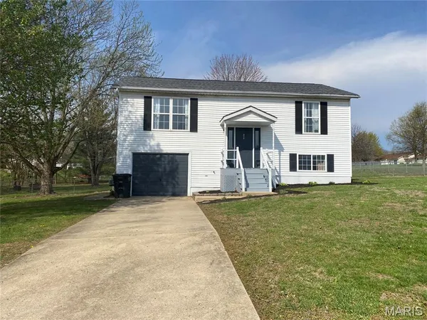 $269,900 | 6252 Yellow Brick Road, Washington, MO 63090