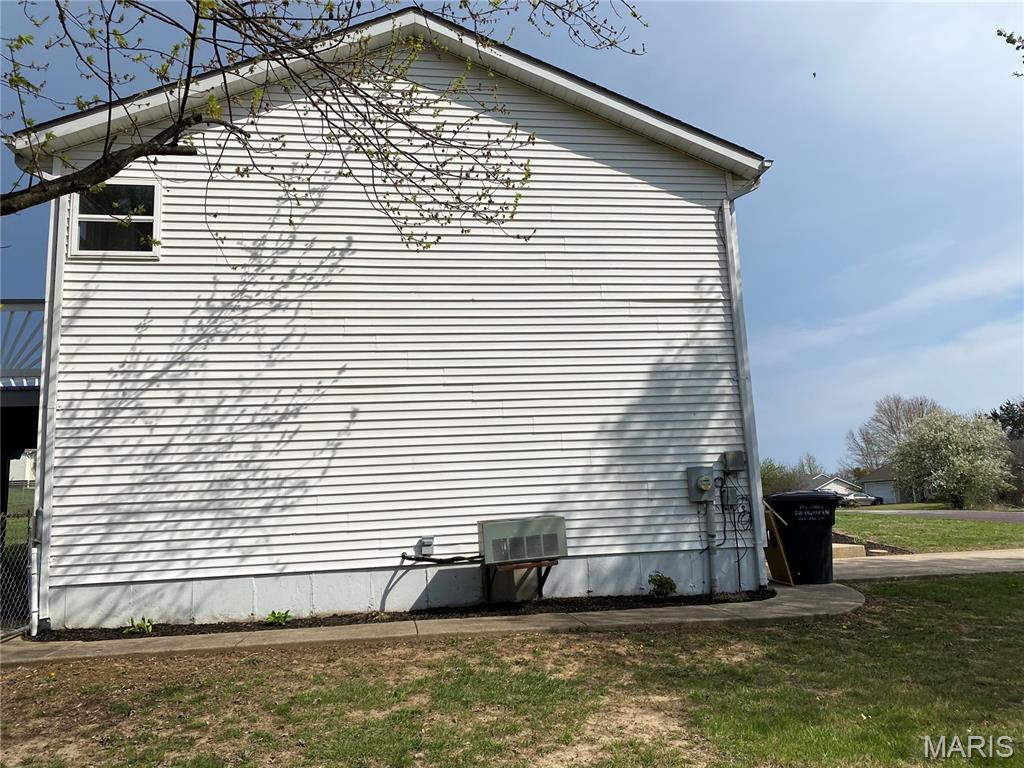 6252 Yellow Brick Road Washington, MO 63090 - Photo 14 of 53