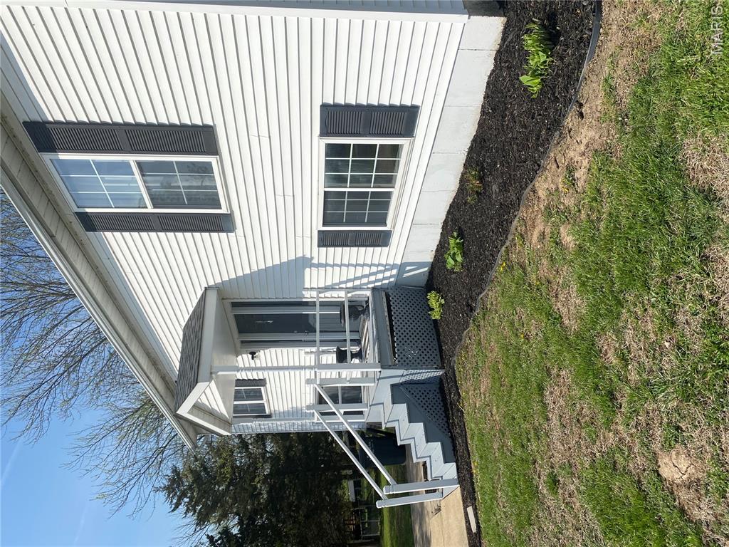 6252 Yellow Brick Road Washington, MO 63090 - Photo 2 of 53