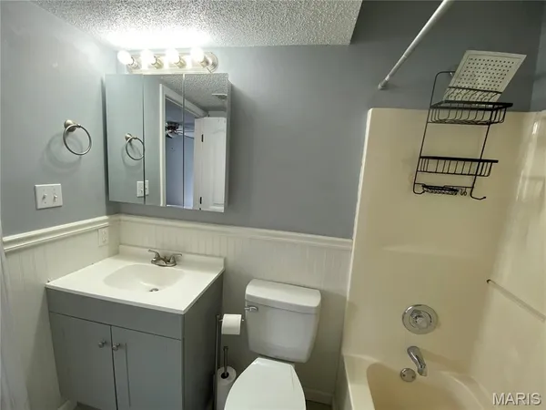 $269,900 | 6252 Yellow Brick Road, Washington, MO 63090