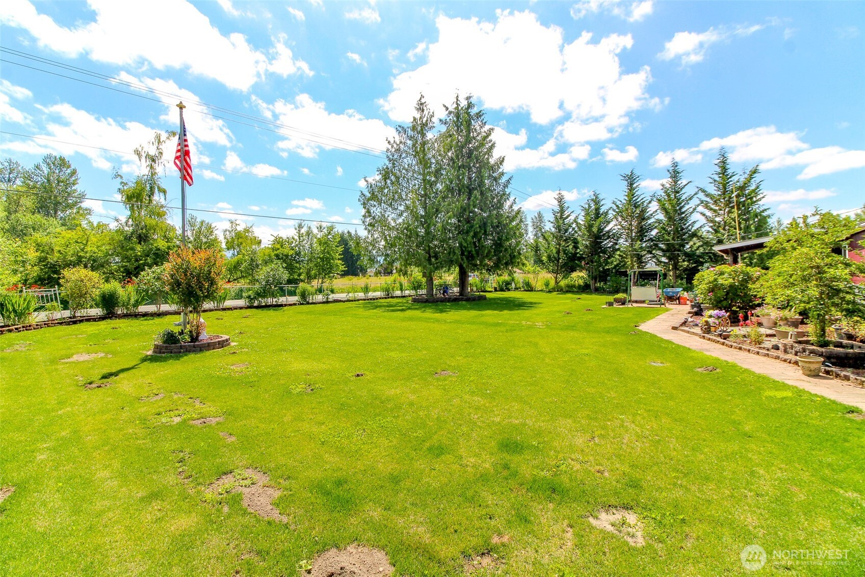 27716 Entwhistle Road East Buckley, WA 98321 - Photo 2 of 39